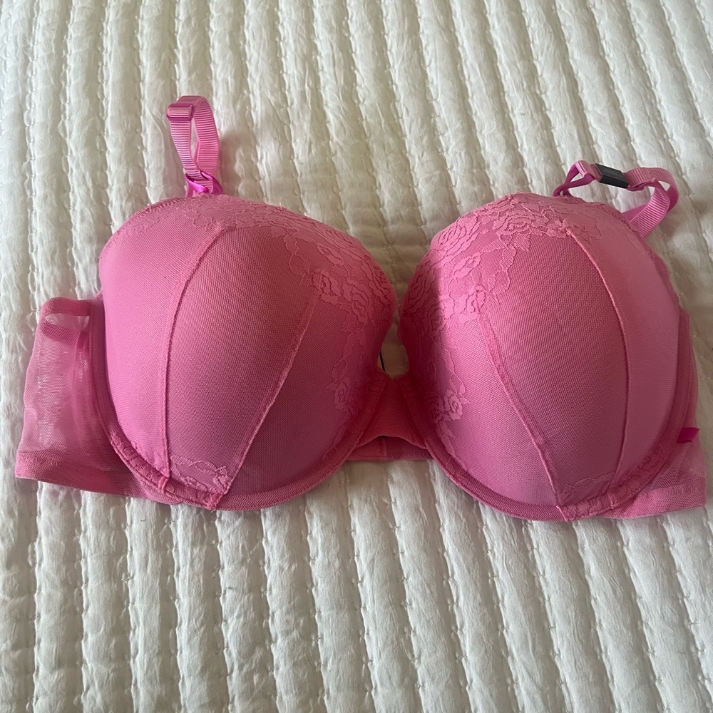 Victoria secret lightly lined semi bra 40DD